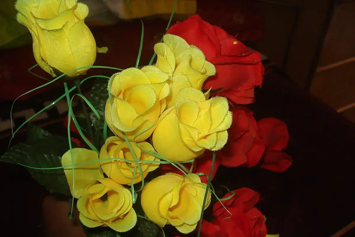How to Clean Hard-Water Scale From a Flower Vase shown in a clean flower-care setup