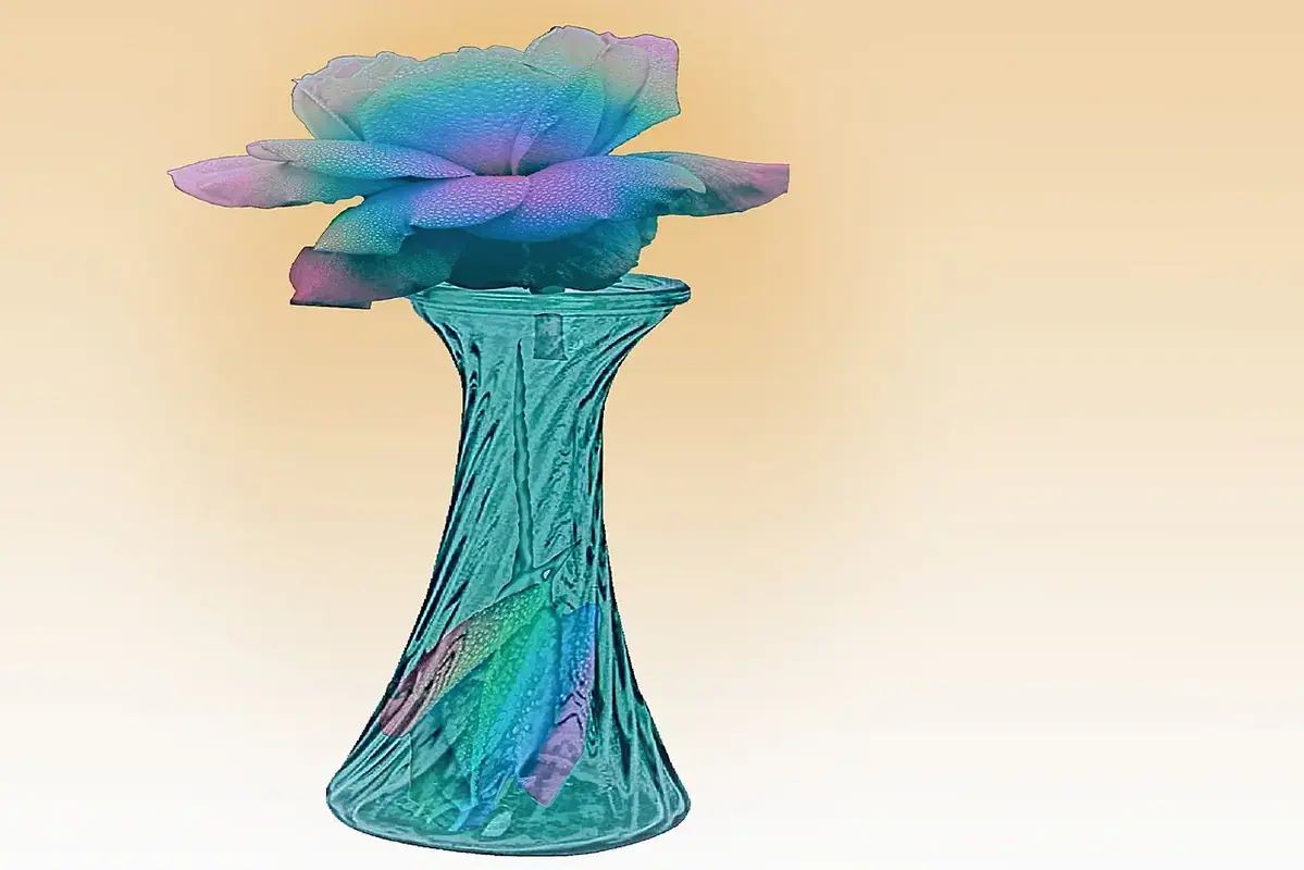 Wikimedia Commons flower photograph showing a secured kenzan inside a shallow vase with safe stem angles